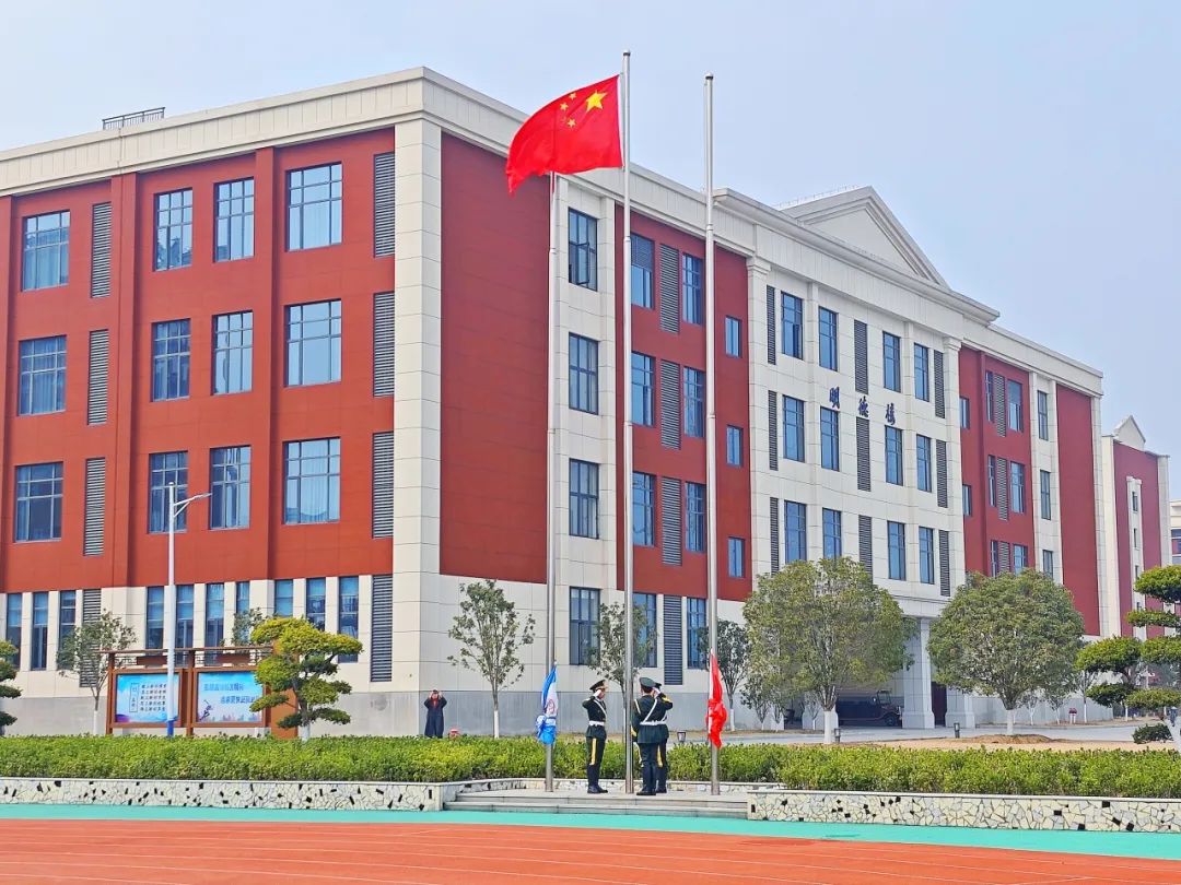 武汉三新职业技术学校